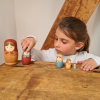 Joc de pictat papusi matrioshka, Egmont Toys